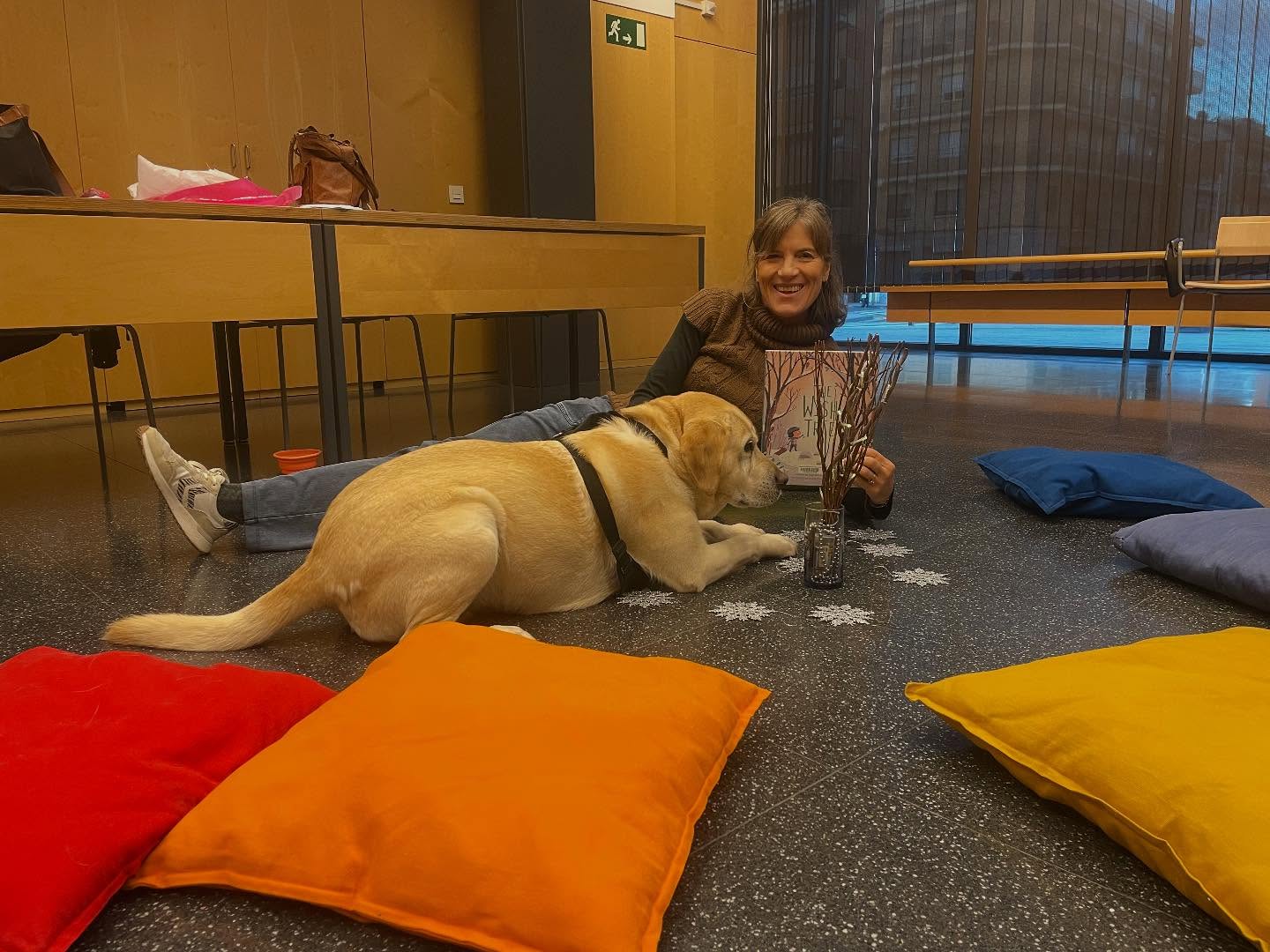 Sally and Poppy reading the Wish Tree in the "biblioteca Mercé Rodoreda " Sant Joan despí